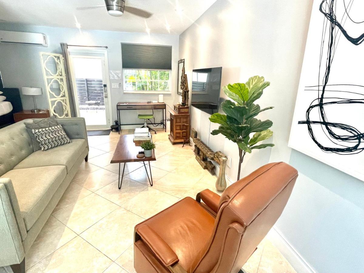 The Agustin Guesthouse - Men Only Clothing Optional Fort Lauderdale Exterior photo