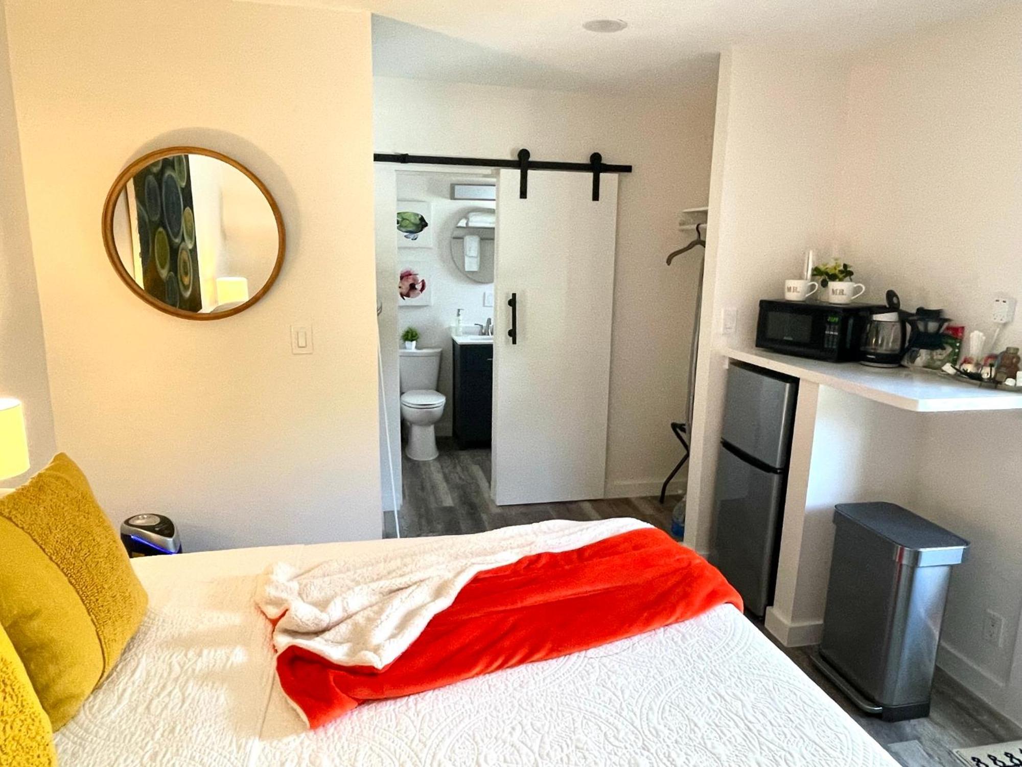 The Agustin Guesthouse - Men Only Clothing Optional Fort Lauderdale Exterior photo