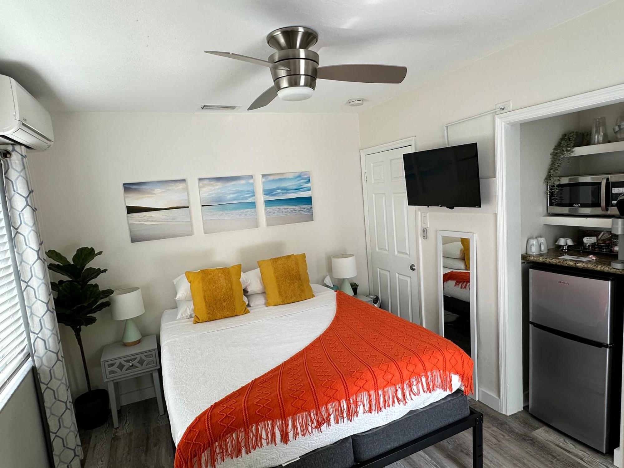 The Agustin Guesthouse - Men Only Clothing Optional Fort Lauderdale Exterior photo