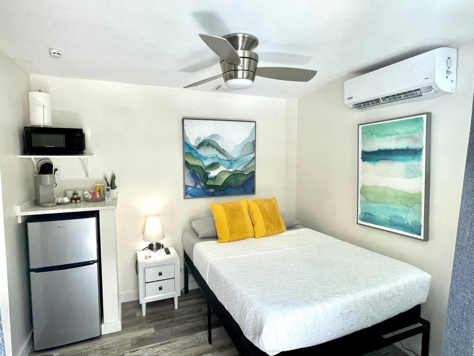 The Agustin Guesthouse - Men Only Clothing Optional Fort Lauderdale Exterior photo