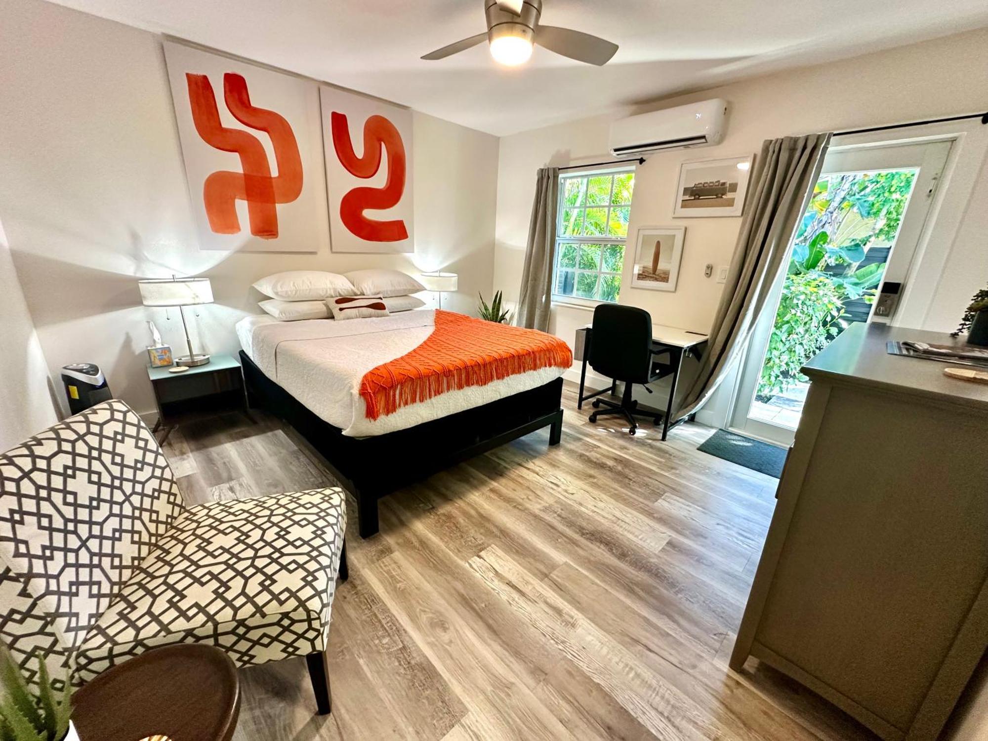 The Agustin Guesthouse - Men Only Clothing Optional Fort Lauderdale Exterior photo